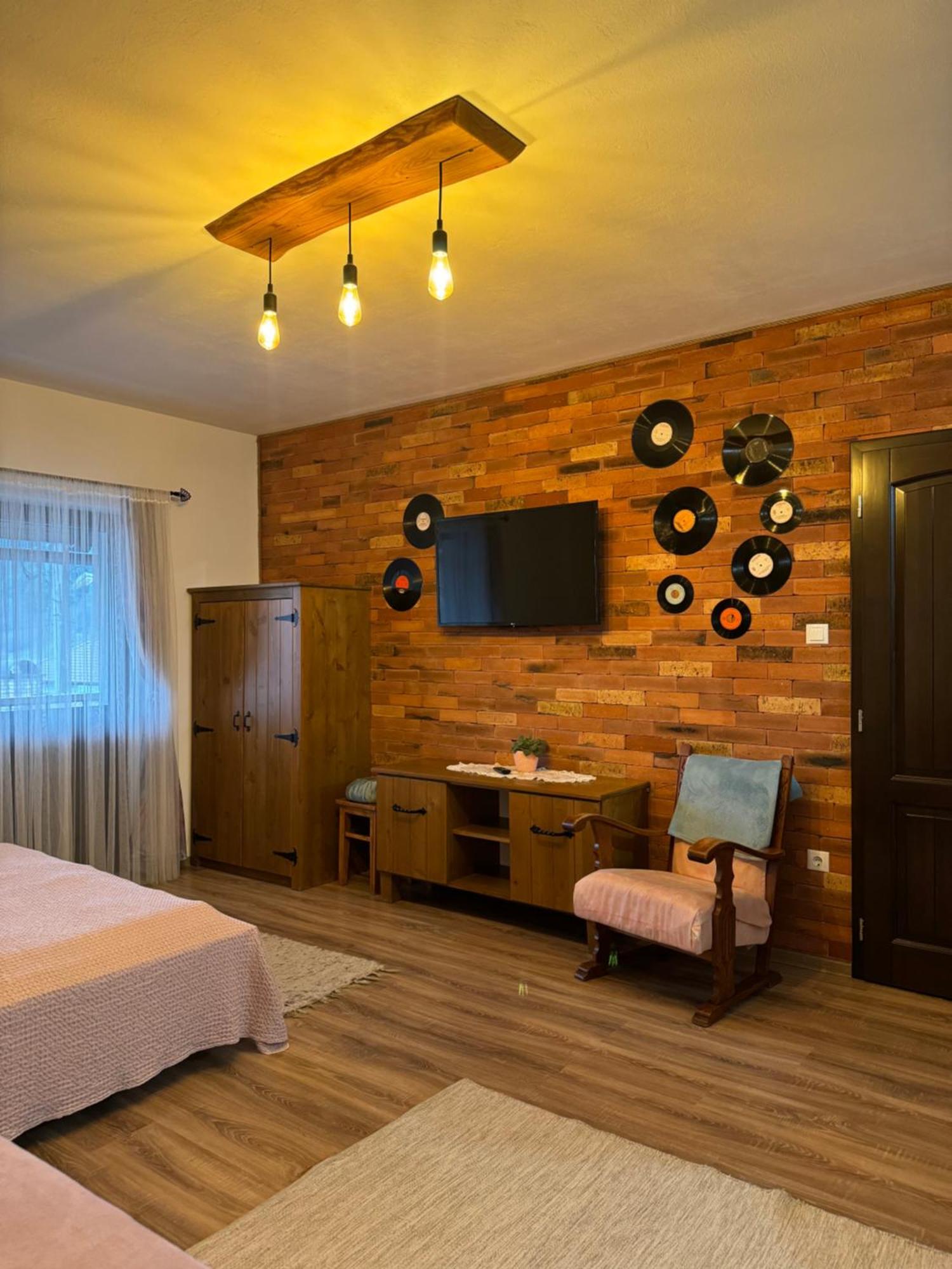 Constantin Panzio Bed and Breakfast Praid Kamer foto